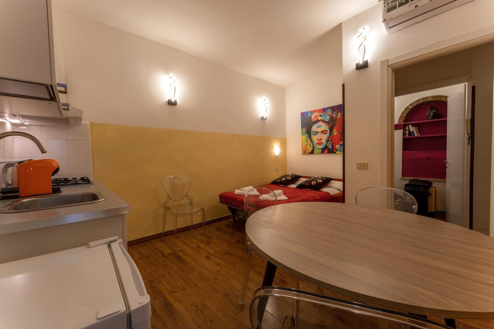 Pellegrino 86 Apartments - 101 Flat In Рим Екстериор снимка