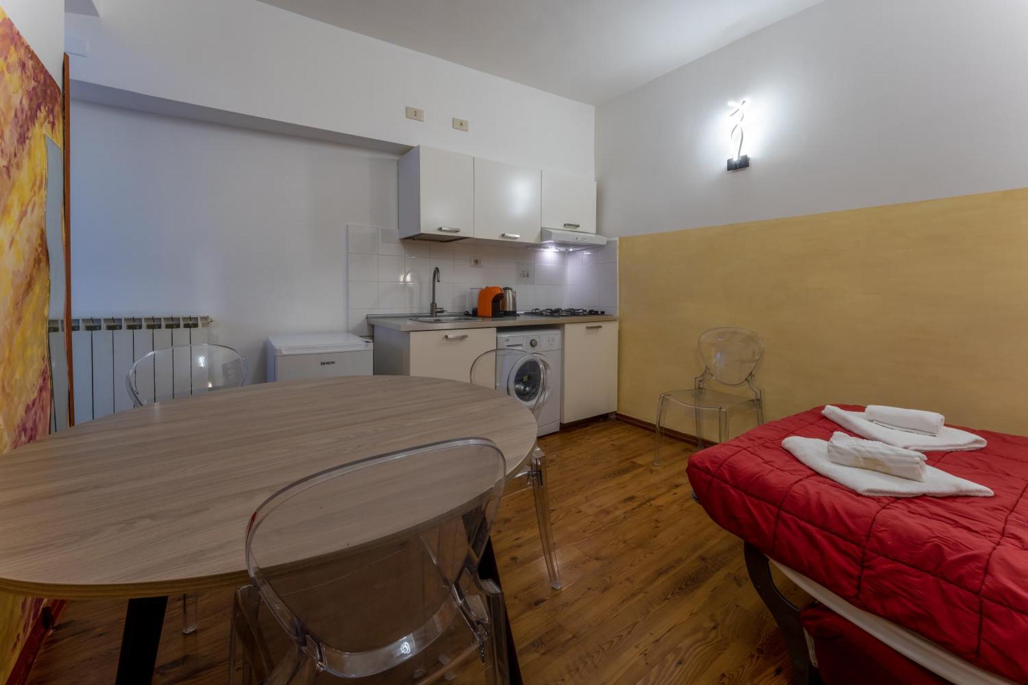 Pellegrino 86 Apartments - 101 Flat In Рим Екстериор снимка